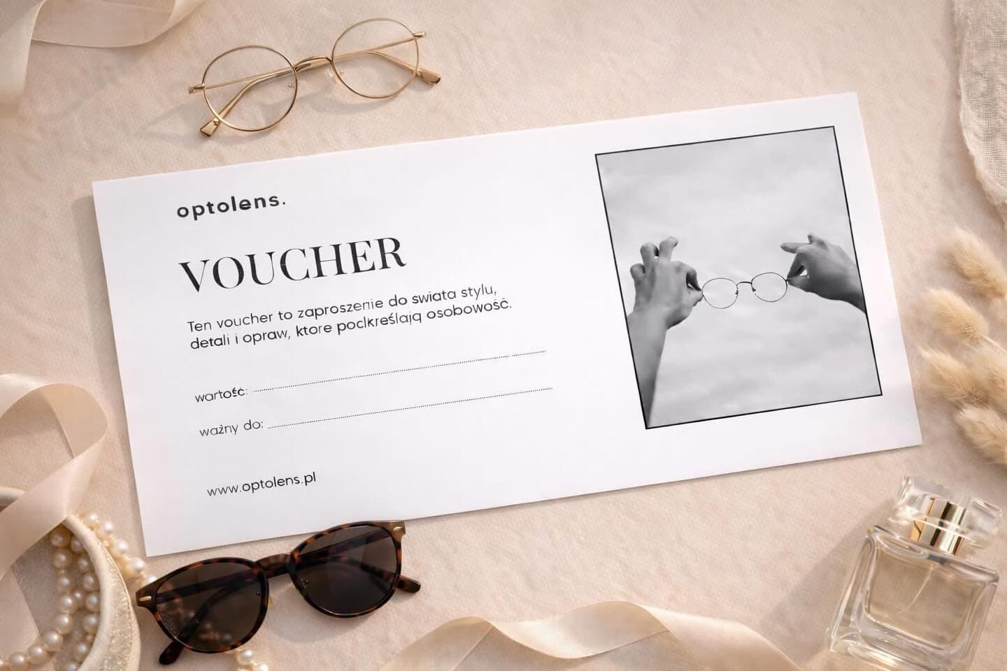 W najbliższy piątek każda Pani, która odwiedzi nas podczas Wieczoru Kobiet otrzyma voucher o wartości 200 zł do wykorzystania w naszym salonie😍
Zabierz przyjaciółkę, wpadnij na chwilę (albo na dłużej 😉) i daj się zainspirować.
W programie:
✨ „Oczy w oprawie - makjiaż, który współgra z okularami” - porady make up artist Izabeli Kaczmarek
✨ prezentacja najnowszych kolekcji (Isabel Marant, Marc Jacobs, Guess, Ana Hickman, Gigi)
✨ modele „spod lady”, które zobaczycie wcześniej niż inni😉
✨ porady stylisty opraw - Przemka Popieli
✨ poczęstunek i wyjątkowe gift bagi z markowym etui, kosmetykami oraz voucherem
📍 6.03 | 18:00–20:00
📍 Optolens, ul. Morawskiego 2G, Poznań